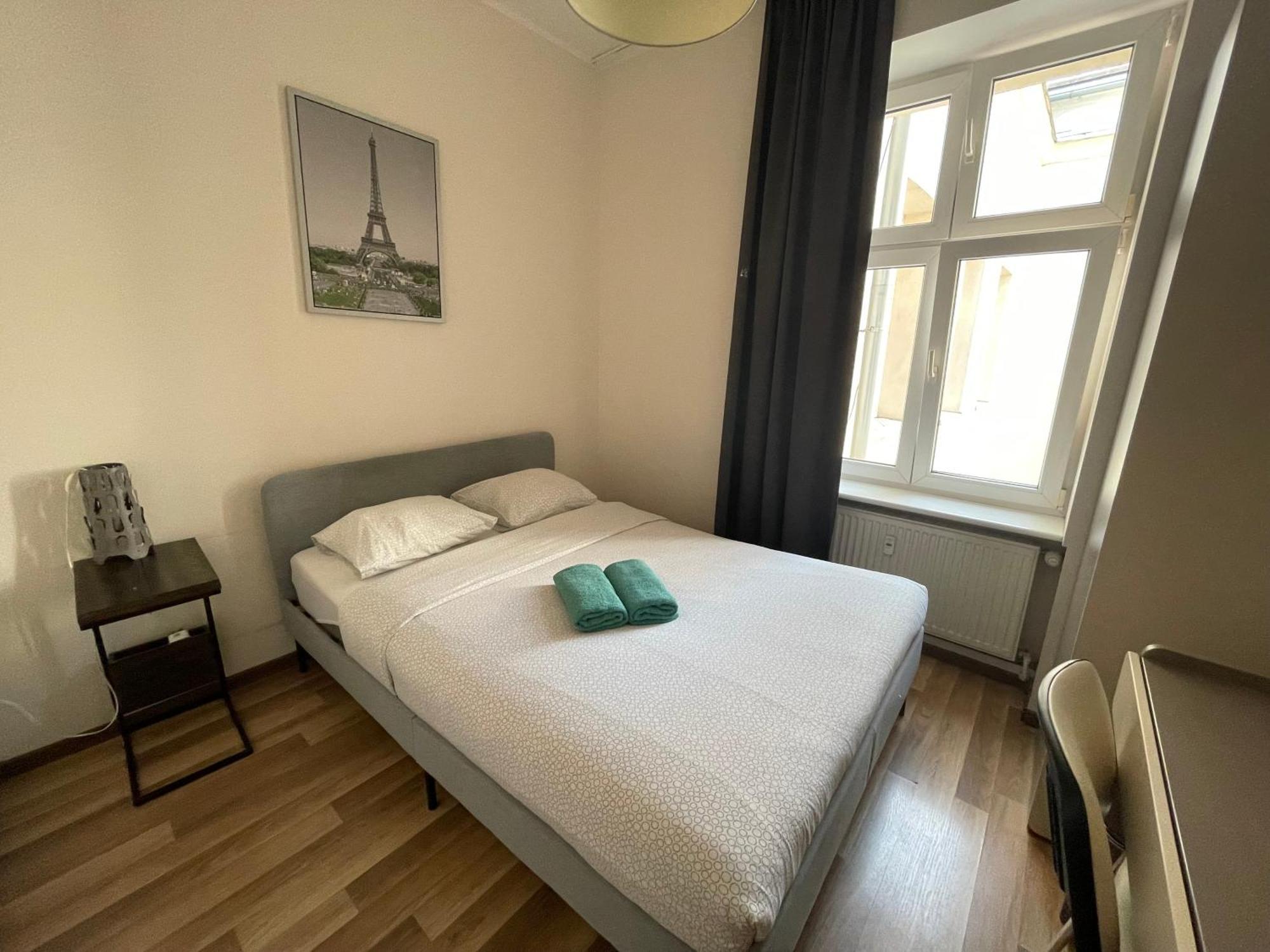 Mimosa Rooms Познан Екстериор снимка